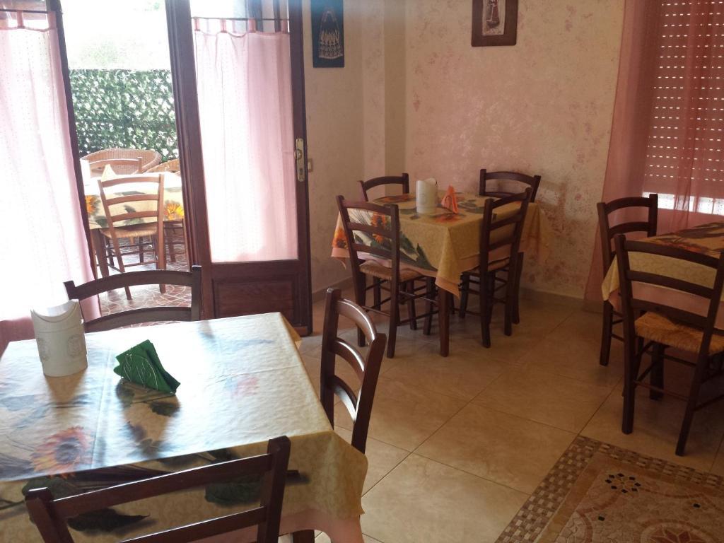 ラ・カレッタ Sa Marina Bed & Breakfast エクステリア 写真