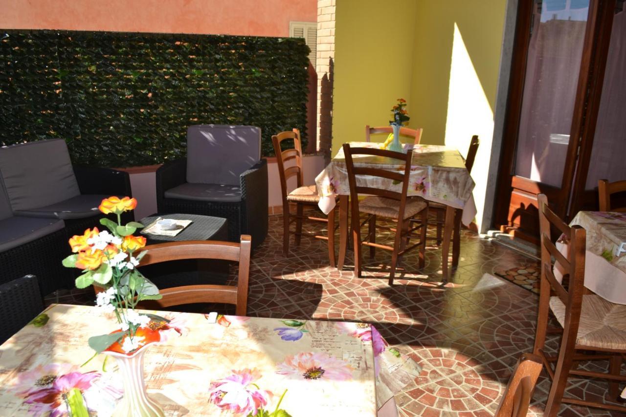ラ・カレッタ Sa Marina Bed & Breakfast エクステリア 写真